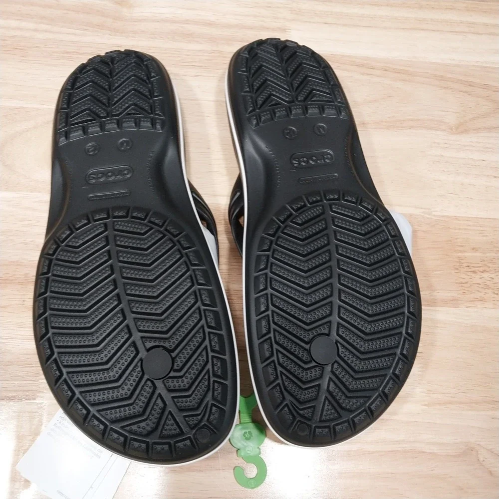 Crocs Crocband Flip Mens Sporty Lightweight Sandals Size M12 Black White